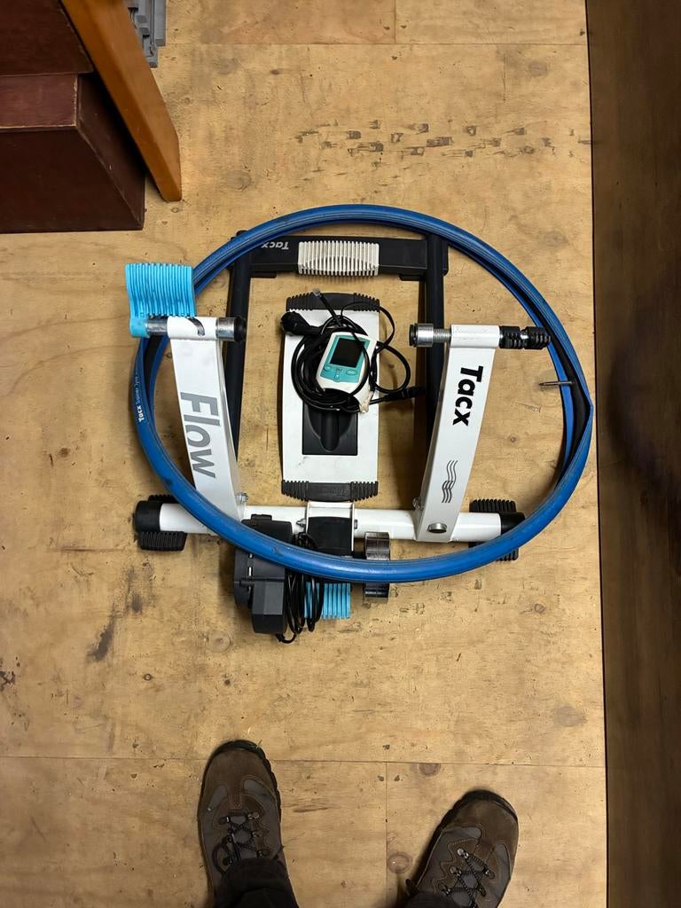 Tacx Flow fietstrainer voor revalidatie of training, Ophalen of Verzenden, Gebruikt