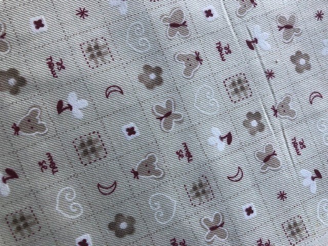 Quilt/quiltstoffen 1 lap beige babyfiguren oa beer nr9 €7,50, 120 cm of meer, Beige, Ophalen of Verzenden, Katoen
