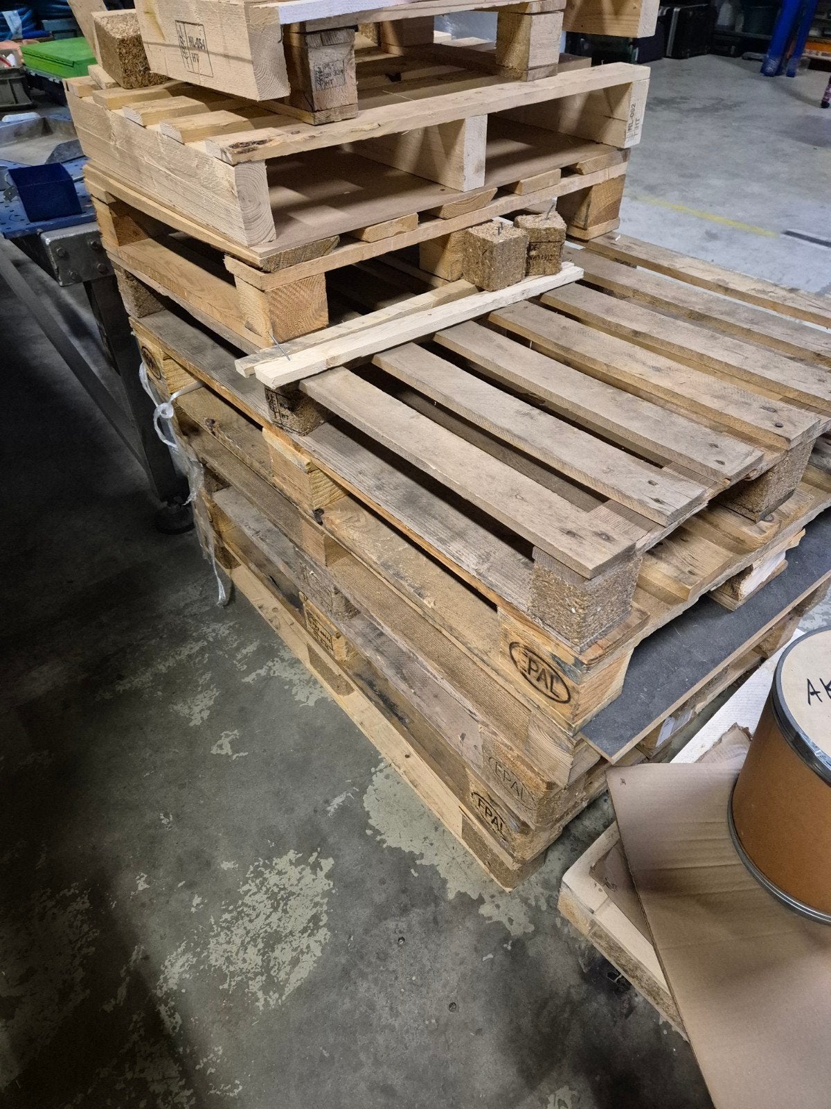 Pallets brandhout - Diverse houtsoorten, Minder dan 3 m³, Ophalen, Overige houtsoorten, Blokken