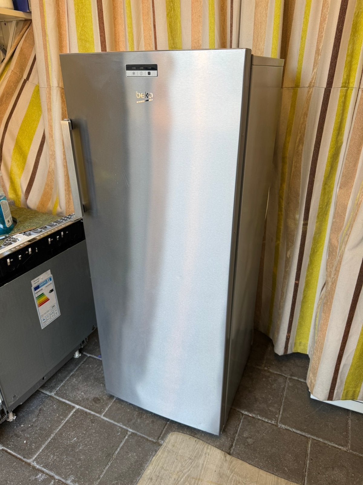 Grote Zilvere Vriezer | Beko | 6 Laden |Met Gebruikerssporen, Witgoed en Apparatuur, Vriezers en Diepvrieskisten, Gebruikt, Minder dan 60 cm