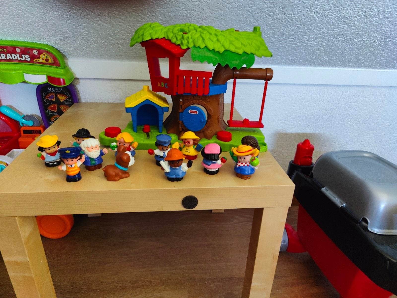 Fisher Price Little People Boomhut + extra poppetjes, Ophalen, Gebruikt, Overige typen