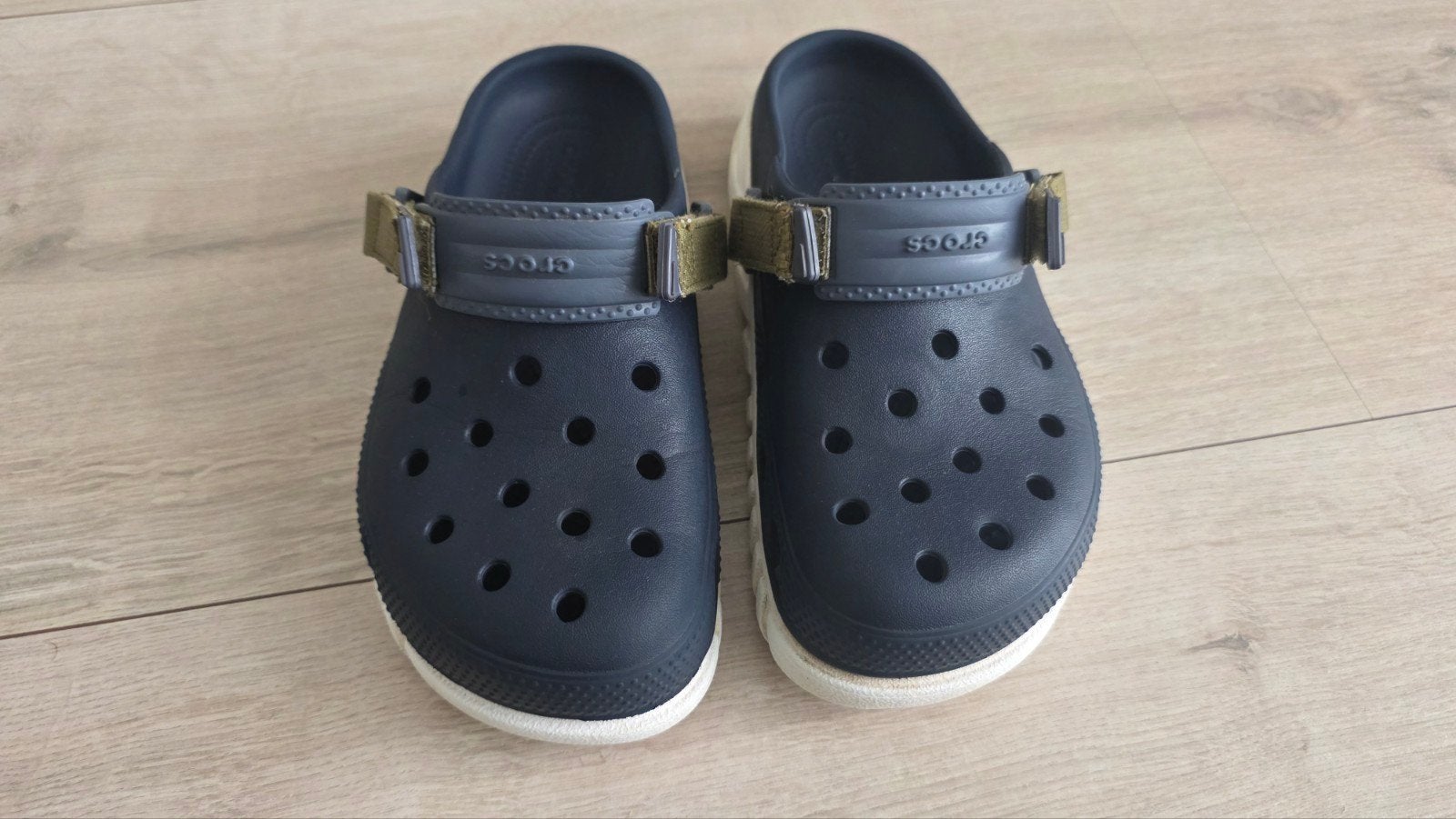 Crocs All-Terrain Clogs - Donkerblauw met witte zool, Ophalen of Verzenden, Zo goed als nieuw, Blauw
