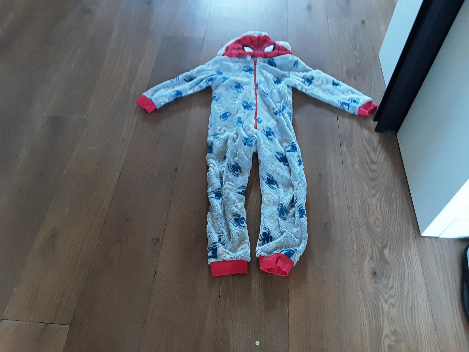 Marvel Spiderman onesie maat 122/128, Nacht- of Onderkleding, Gebruikt, Jongen of Meisje, Ophalen of Verzenden