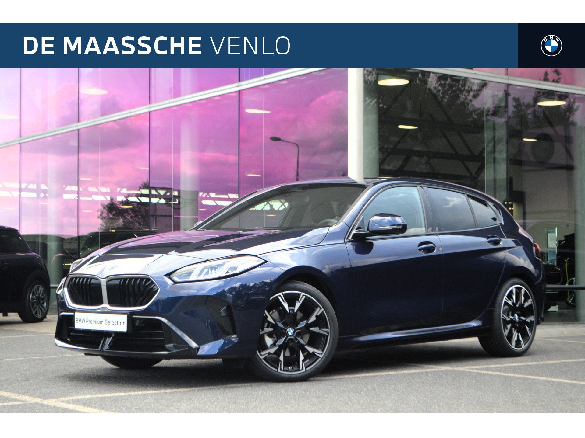 BMW 1 Serie 120 M Sport Automaat / Sportstoelen / M Adaptief, Auto's, Gebruikt, 156 pk, Met garantie (alle), Blauw