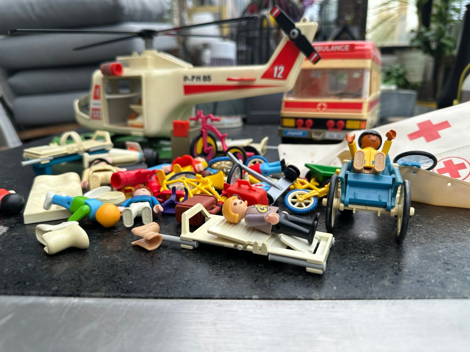Playmobil ambulance en helicopter vintage, Ophalen of Verzenden, Gebruikt, Voertuig