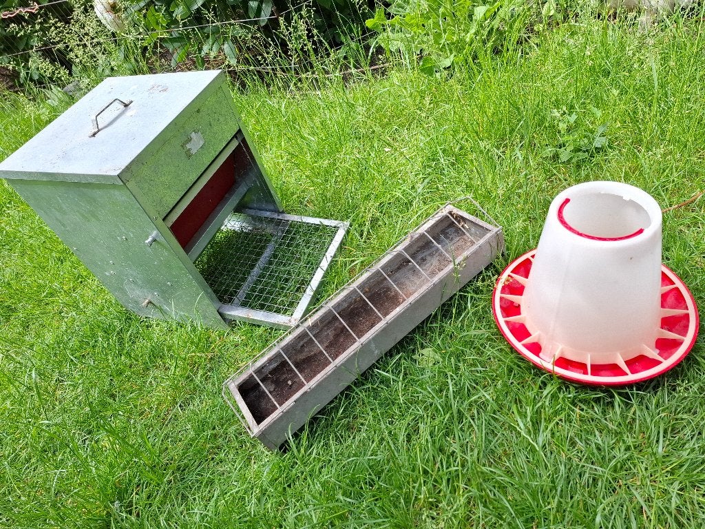 Kippen spullen incl trapbak, Dieren en Toebehoren, Ophalen, Gebruikt, Drinken en Voederen