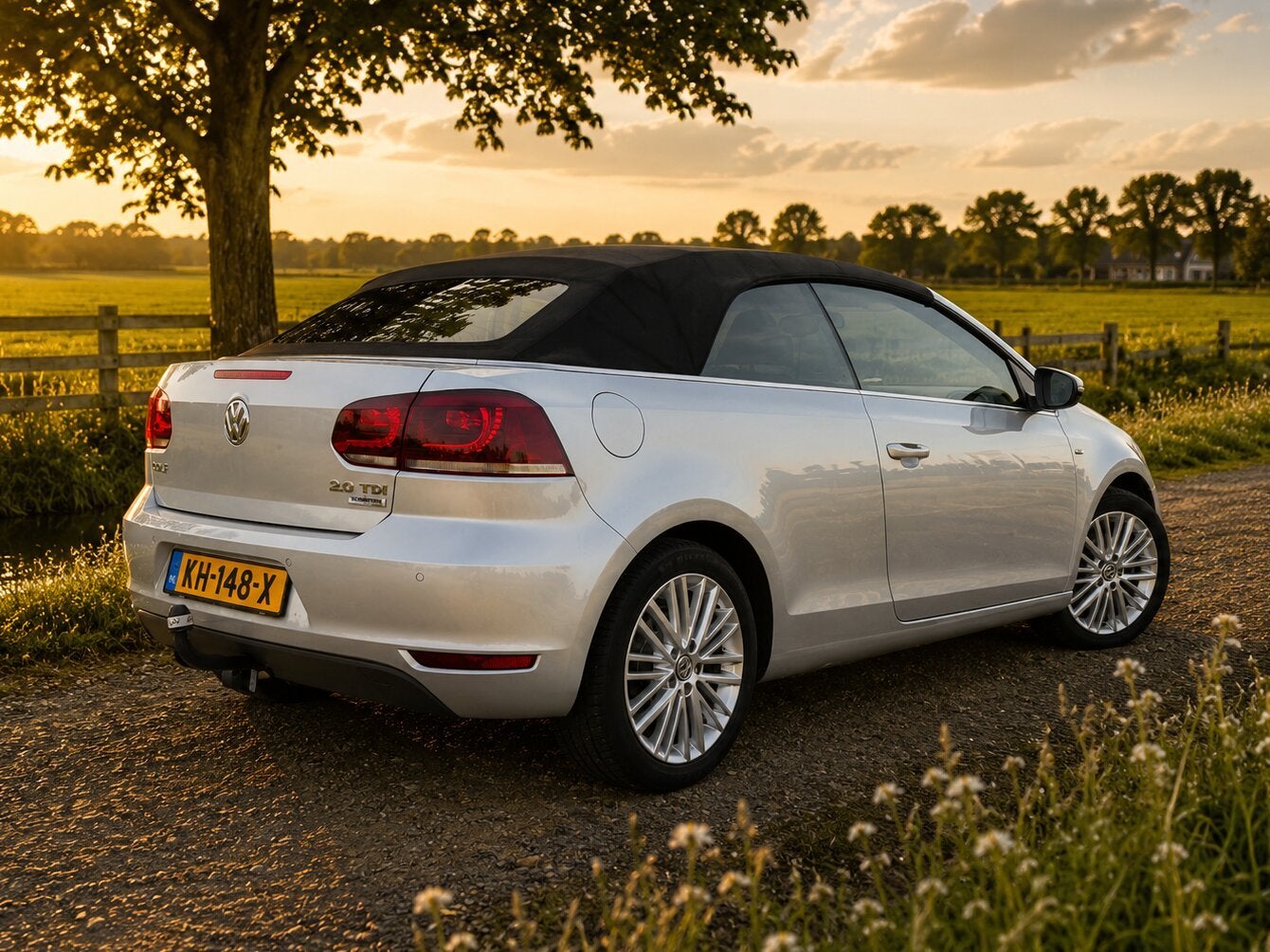 Volkswagen Golf Cabriolet 2.0 TDI Cup l BlueMotion l Camera, Auto's, Voorwielaandrijving, Euro 5, Automatische klimaatregeling