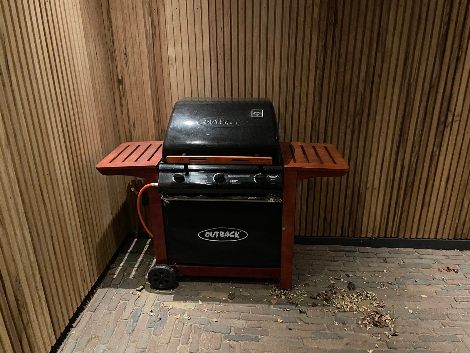 Outback Gasbarbecue, Ophalen, Gebruikt