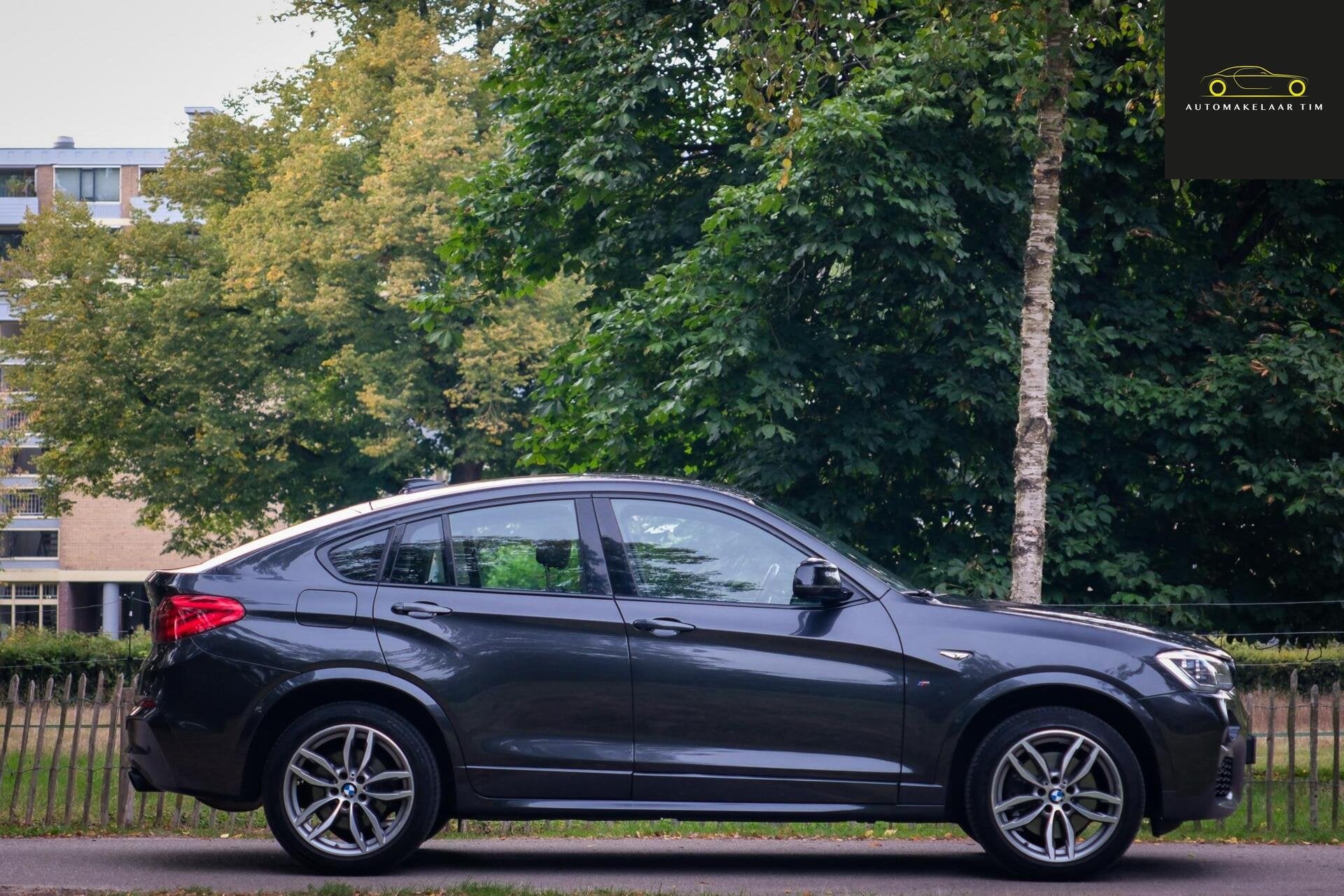 BMW X4 M40i High Executive / Full Options / Pano / Trekhaak, Auto's, Automaat, Gebruikt, 2000 kg, Leder