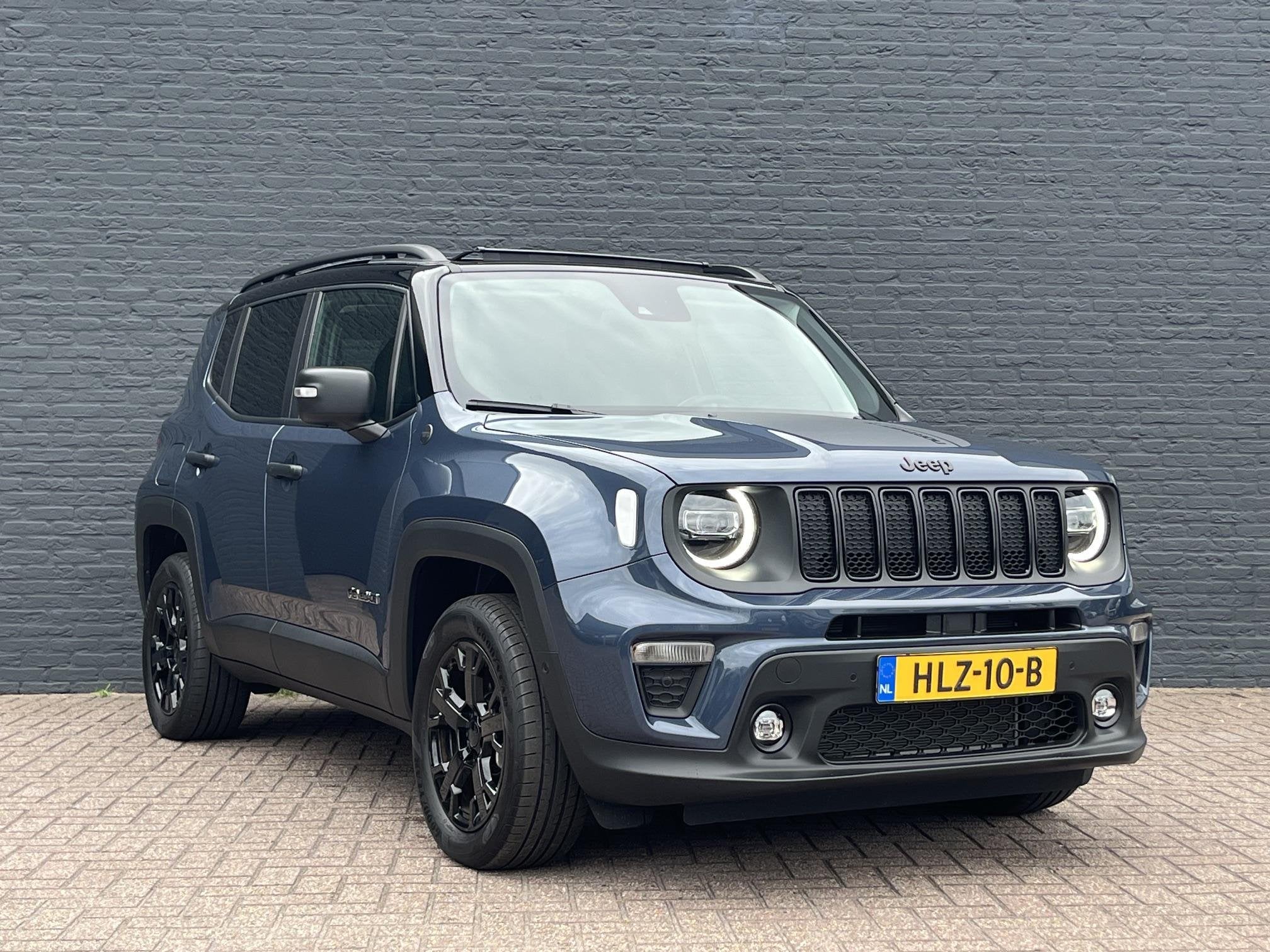 Jeep Renegade 4xe 240pk PHEV 4WD Automaat North Star | Winte, Auto's, Automaat, Stof, Gebruikt, 4 cilinders