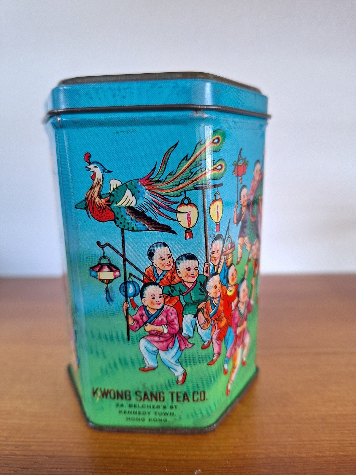 Jasmine tea, kwong sang tea co kleurrijk 6 kantig blik, Ophalen of Verzenden, Overige