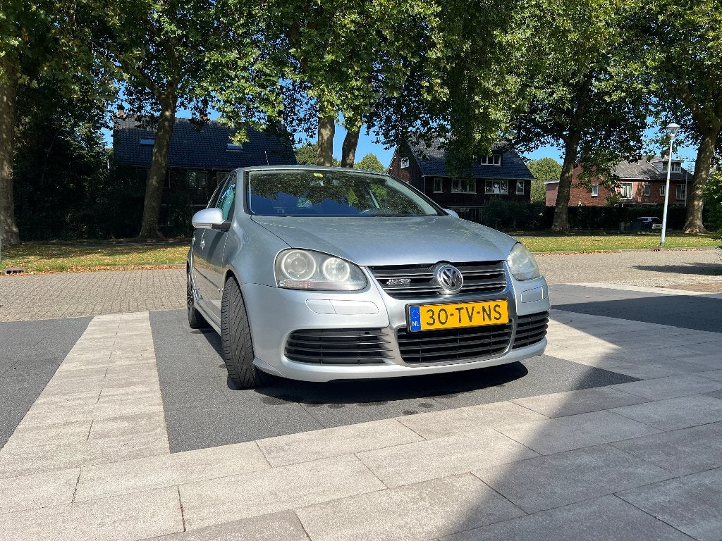 VW Golf R32 184KW 5-Deur 4M DSG 2007 Zilver van 1e Eigenaar, Auto's, Automaat, Dealer onderhouden, Stof, 3189 cc
