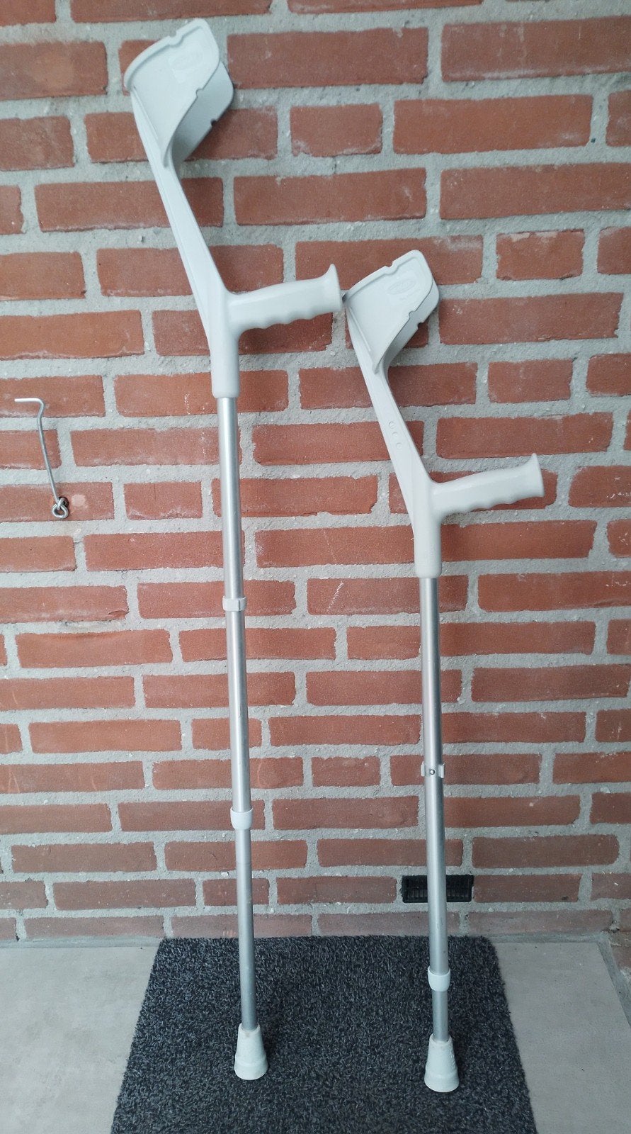 Verstelbare  loopkrukken, Diversen, Loopkrukken, Ophalen