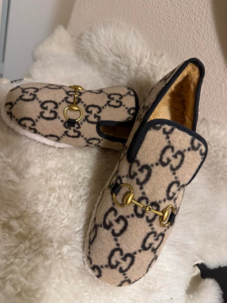 Prachtige Gucci loafers maat 40, Ophalen of Verzenden, Zo goed als nieuw, Beige, Instappers