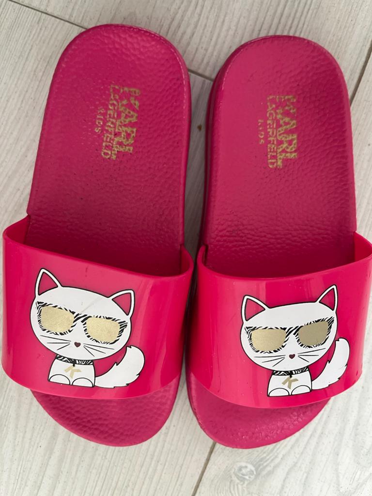 Karl lagerfeld slippers mt 28, Ophalen of Verzenden, Zo goed als nieuw, Meisje, Overige typen