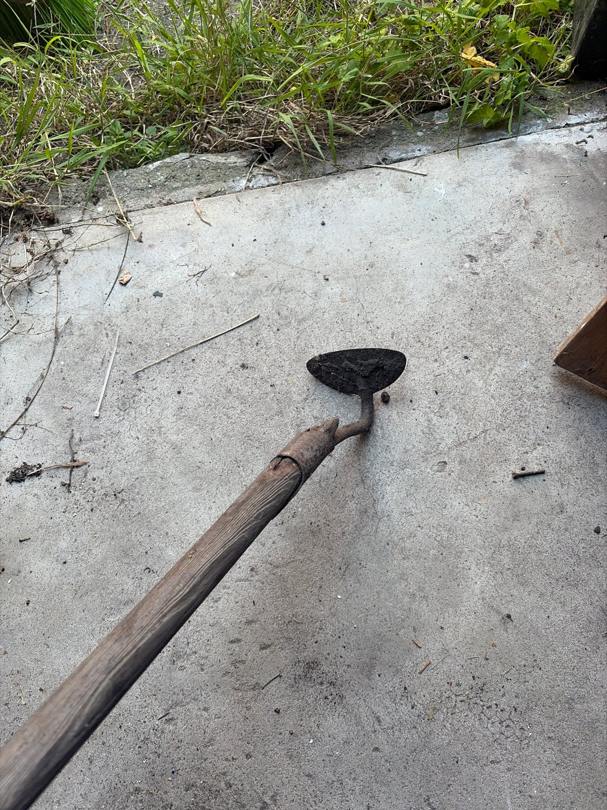 Oude schoffel met houten steel, Ophalen, Gebruikt, Schoffel