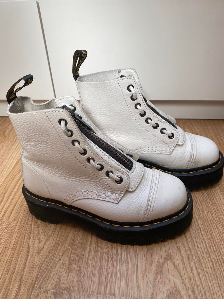 Dr. Martens sinclair 36, Kleding | Dames, Wit, Overige typen, Ophalen of Verzenden, Zo goed als nieuw