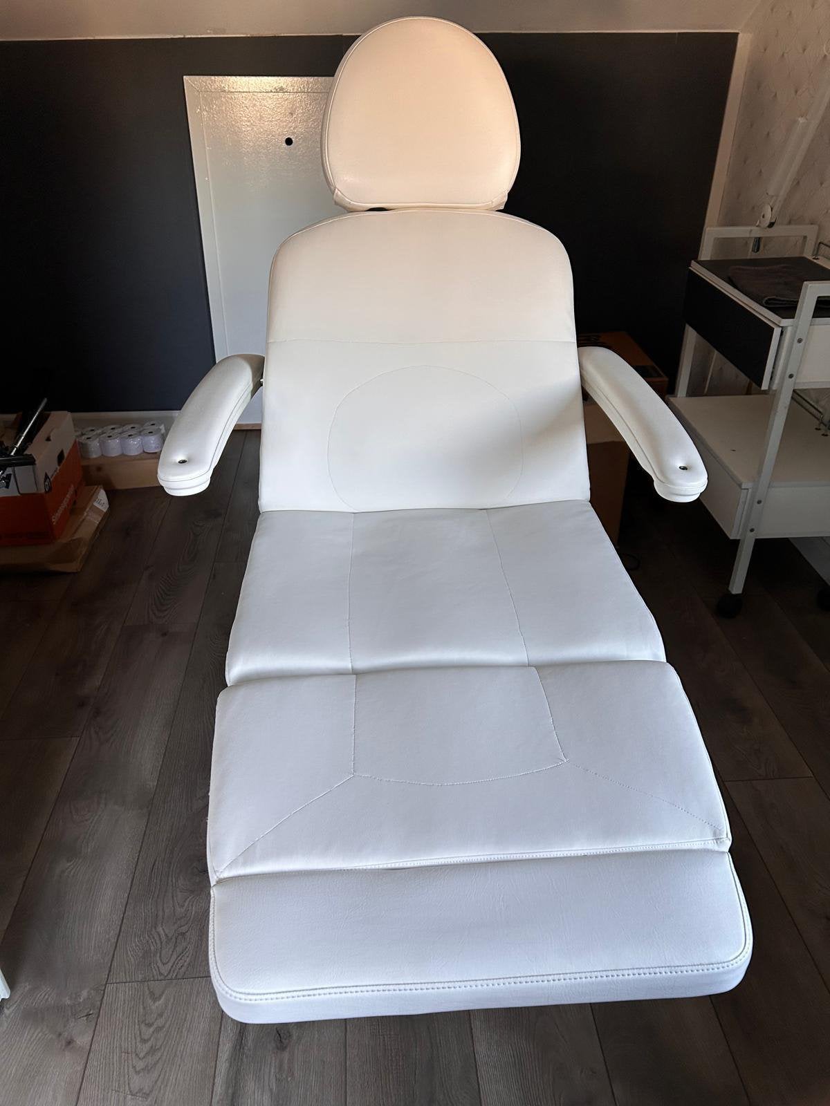 Eleketische behandelstoel, Ophalen, Zo goed als nieuw, Massagestoel of Kussen