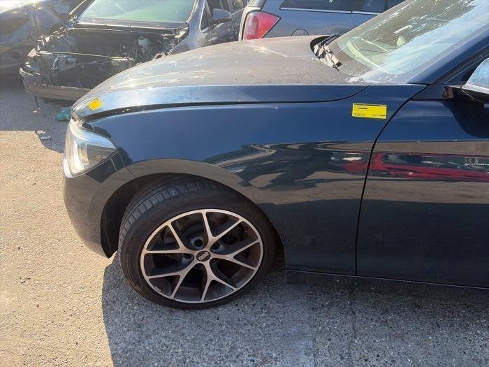 Scherm links-voor van een BMW 1-Serie (B38), Gebruikt, -, -, 3 maanden garantie