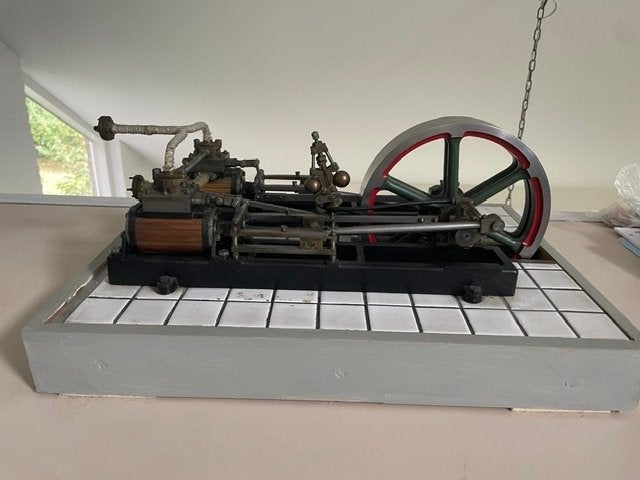 Stationair model horizontale stoommachine. Stuart Turner, Ophalen