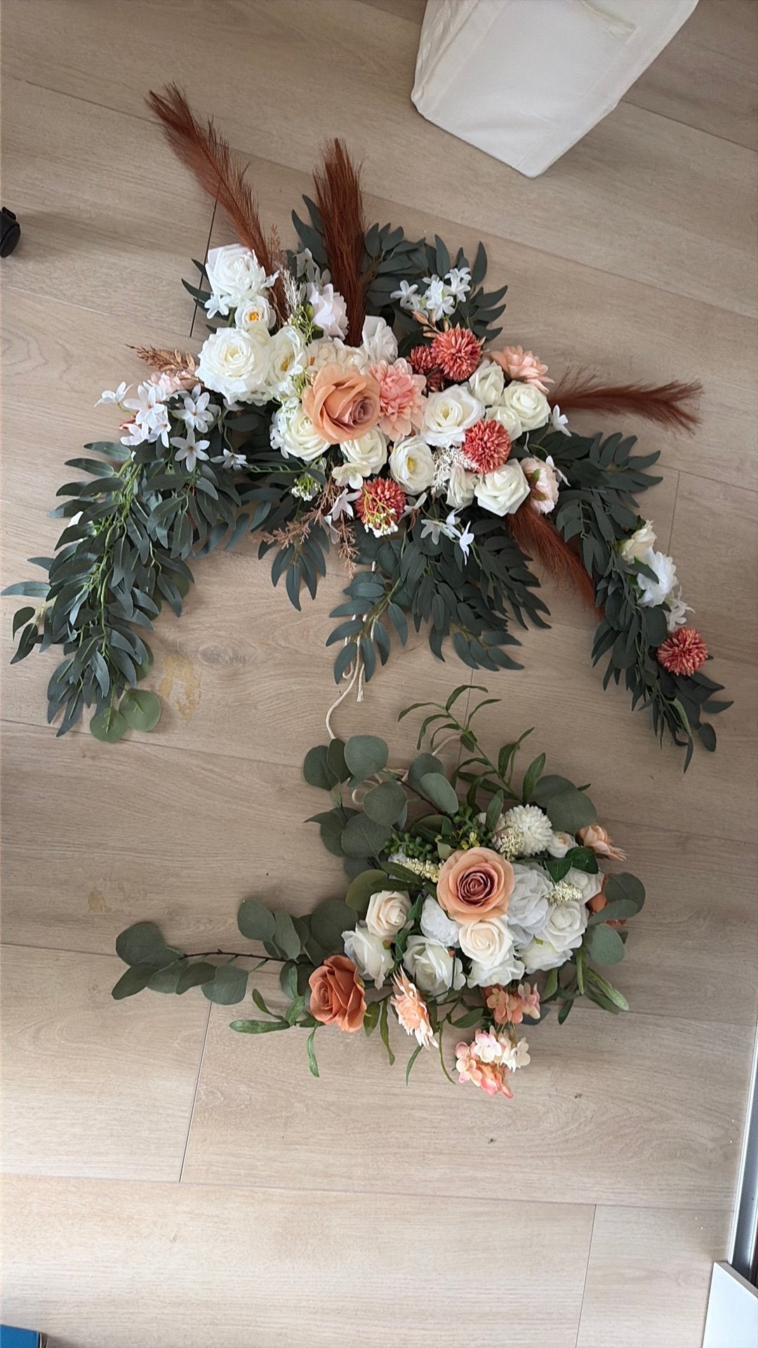 Bloemstukken voor bijvoorbeeld een backdrop, Ophalen, Zo goed als nieuw