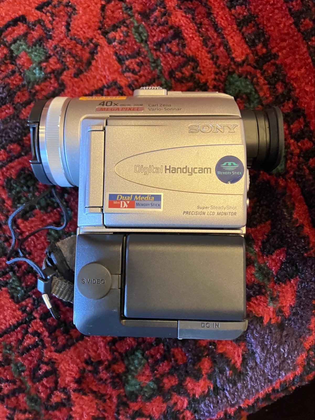 Sony DCR-PC100E Digital Handycam met accessoires, Ophalen, Gebruikt, Overige soorten, Minder dan 8x