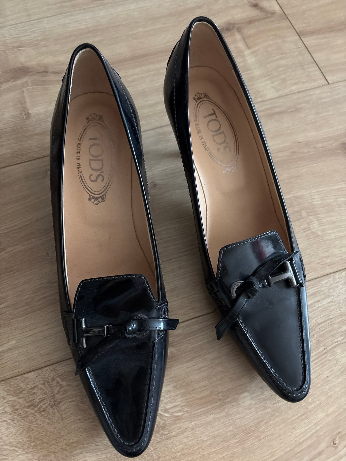 Tod's Zwarte Lakleren Pumps - Maat 39.5, Ophalen of Verzenden, Zo goed als nieuw, Zwart, Pumps