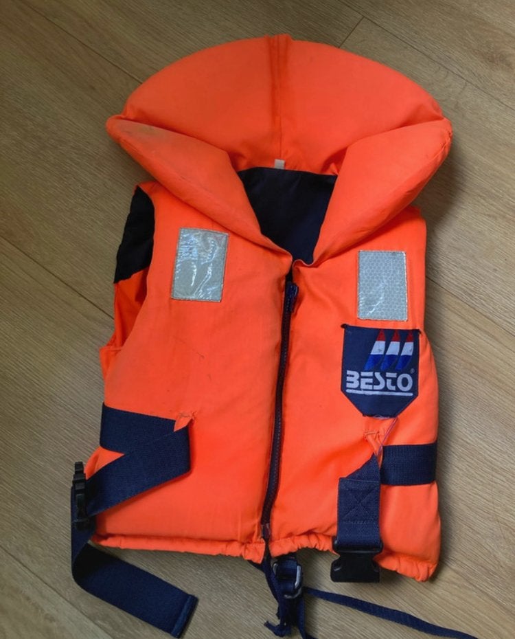 Zwemvest kind Besto, Watersport en Boten, Watersportkleding, Ophalen of Verzenden, Gebruikt, Kind, Reddingsvest of Zwemvest