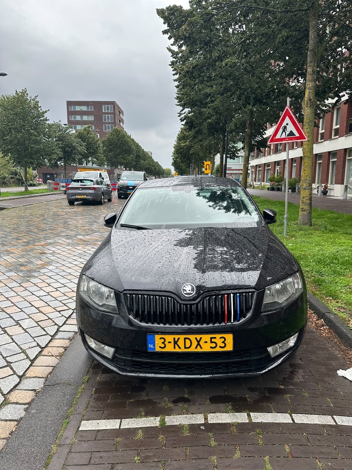 Skoda Octavia 1.2 TSI 77KW 2013 Zwart, Auto's, Voorwielaandrijving, 4 cilinders, 1133 kg, 610 kg
