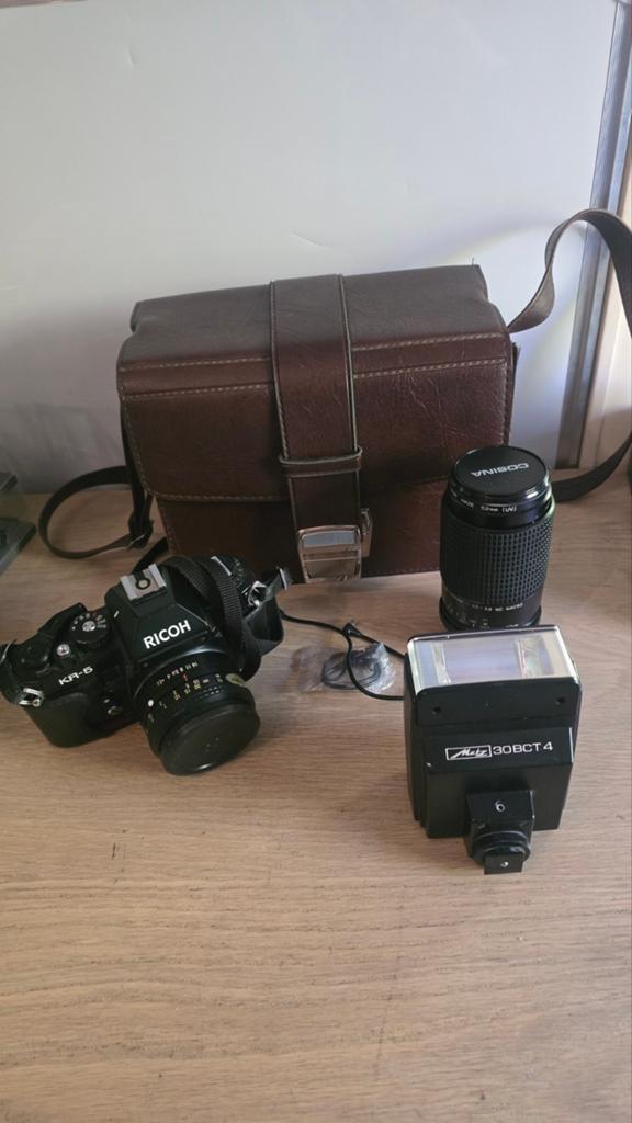 Ricoh KR-5 Spiegelreflexcamera met lens, flitser en tas, Ophalen of Verzenden, Gebruikt, Spiegelreflex, Overige Merken