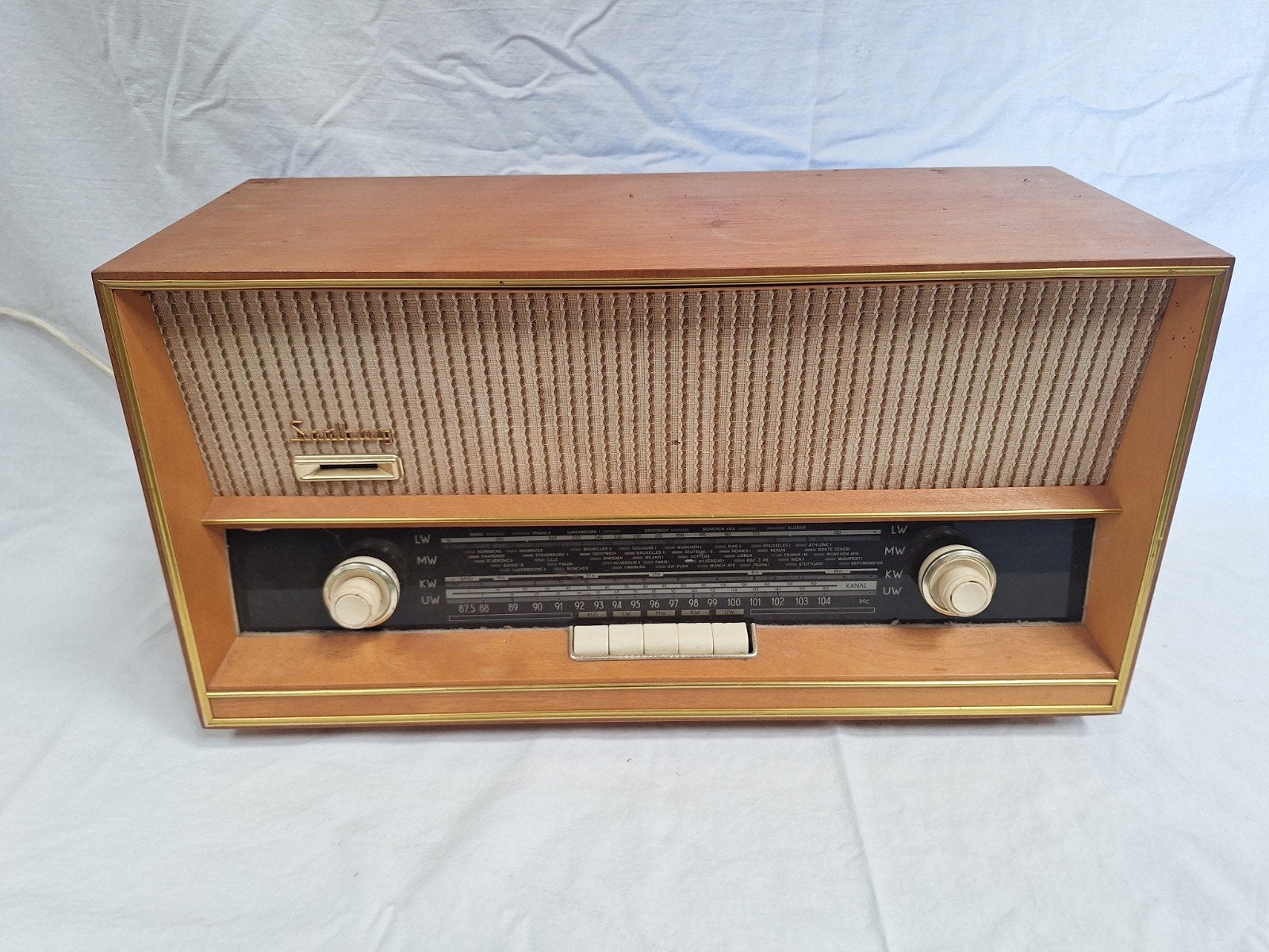 vintage buizenradio van het merk Saalburg (model 5050),, Ophalen of Verzenden