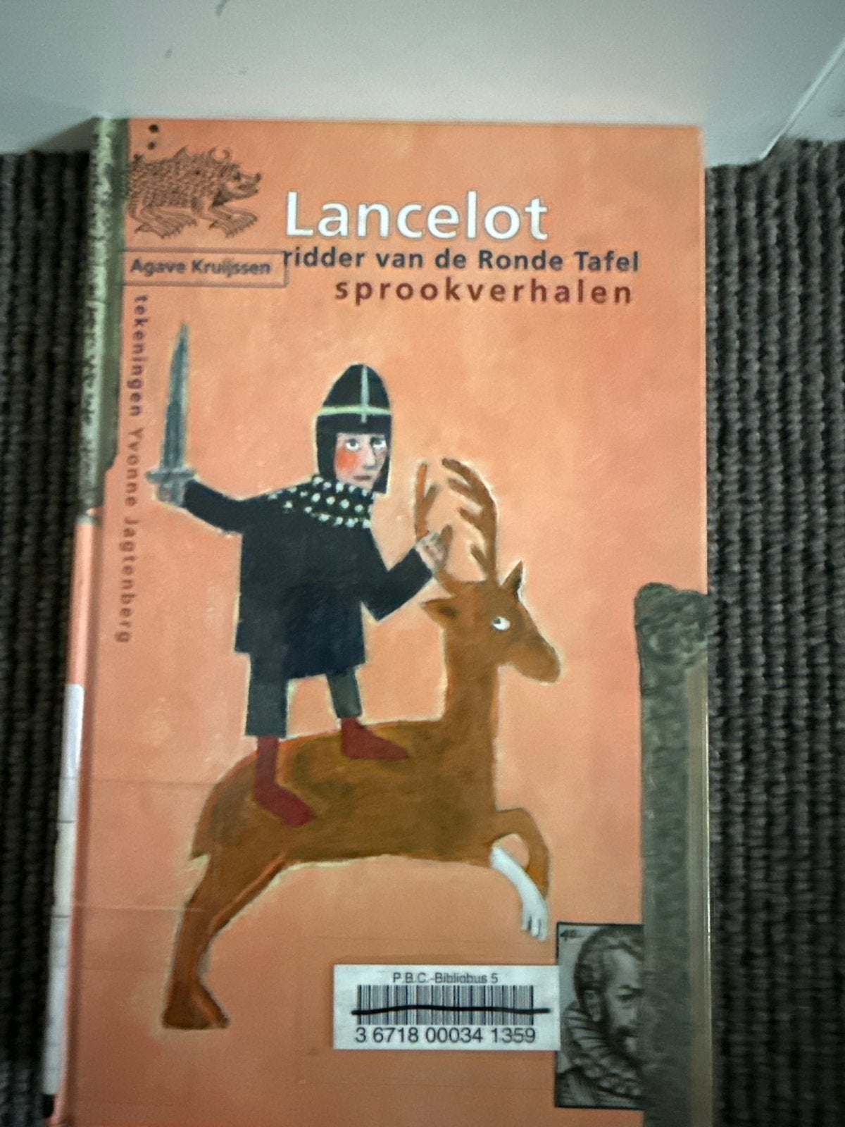 Lancelot: Ridder van de Ronde Tafel - Sprookjesboek, Ophalen of Verzenden, Gelezen