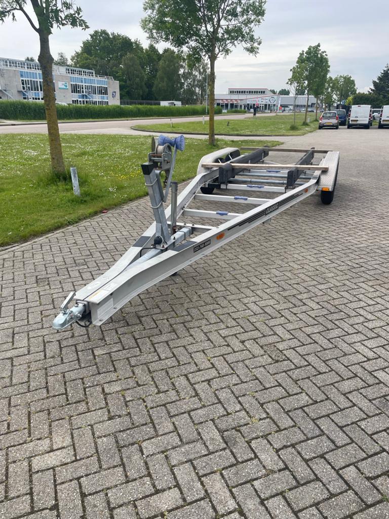Robuuste boottrailer met 3 assen en lier, Ophalen, Gebruikt, 6 tot 9 meter, Overige typen