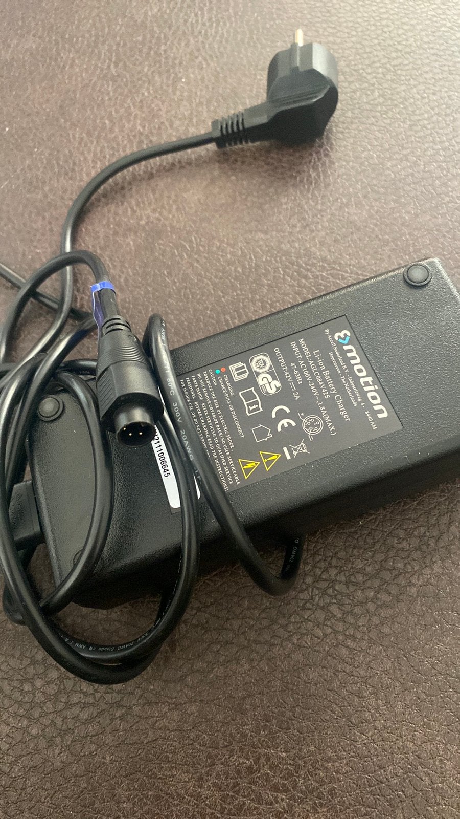 Electrische fiets lader 15 euro, Ophalen of Verzenden, Zo goed als nieuw