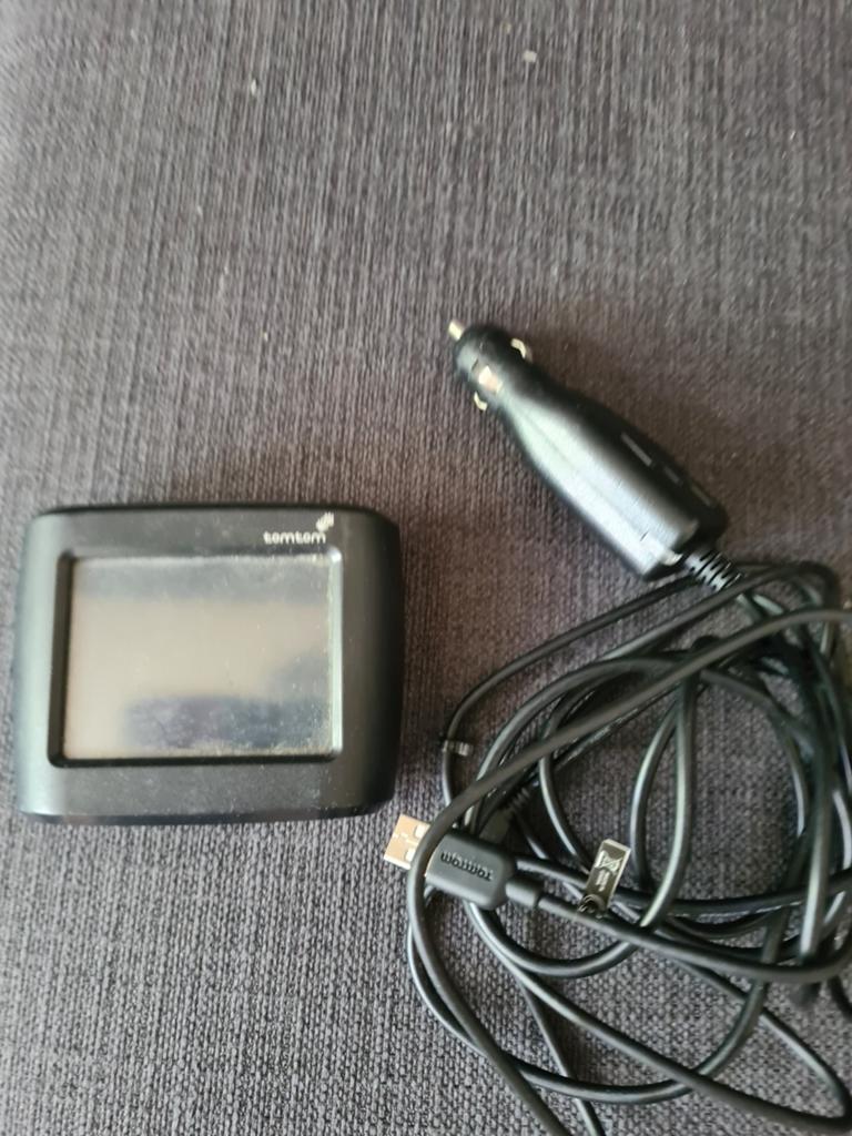 TomTom navigatiesysteem met oplader, Auto diversen, Autonavigatie, Ophalen of Verzenden, Gebruikt