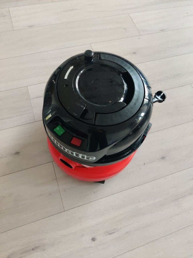 Numatic stofzuiger Henry in goede staat, Ophalen, Gebruikt