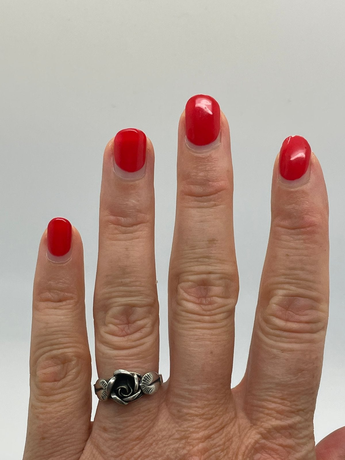 F235 Prachtige zilveren TEKA roosjes ring (verstelbaar), Sieraden, Tassen en Uiterlijk, Ophalen of Verzenden, Zilver, Ring