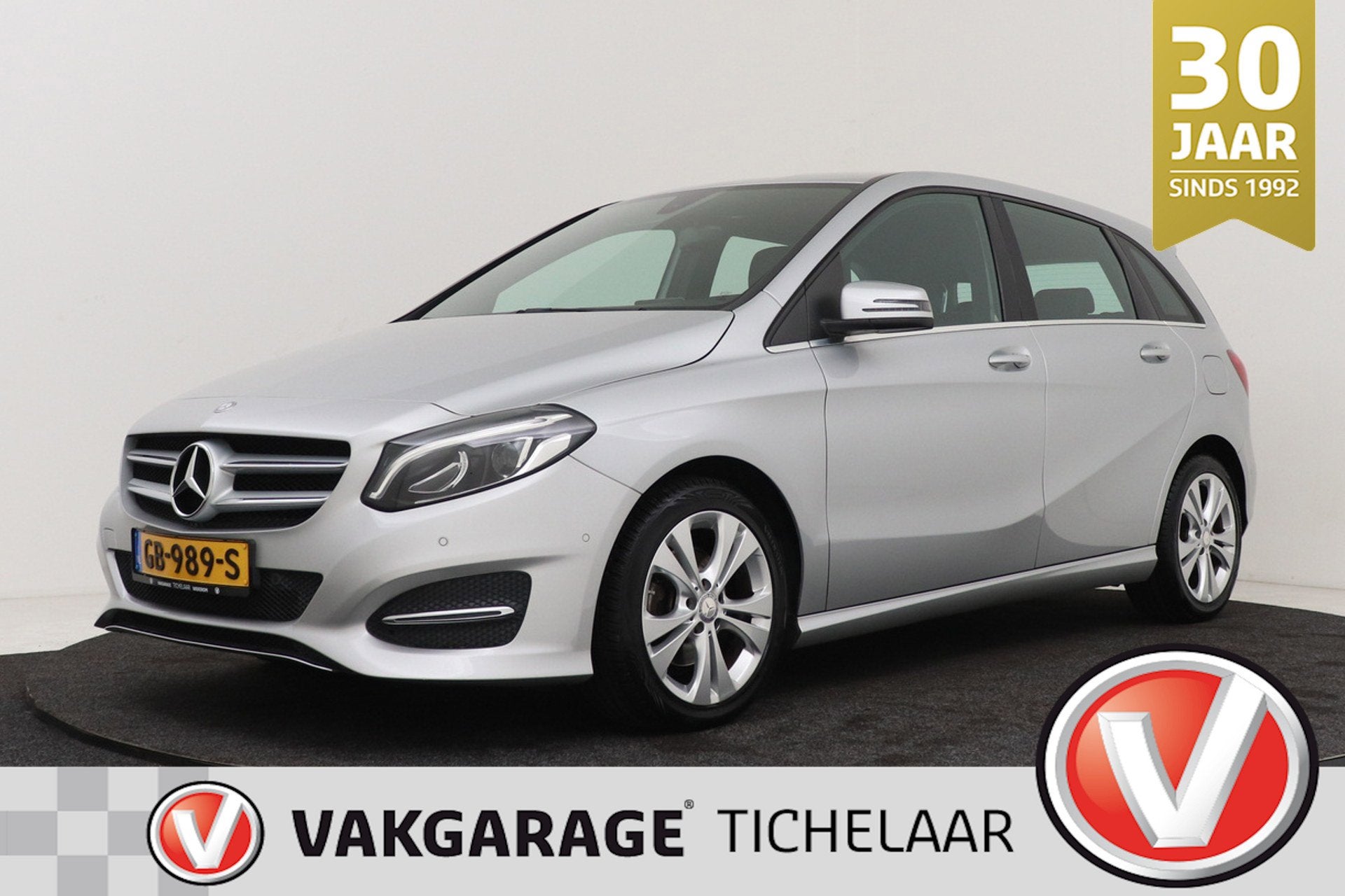 Mercedes-Benz B-klasse 180 Ambition | Trekhaak | Org NL | Na, Auto's, 1325 kg, Gebruikt, 4 cilinders, Leder en Stof