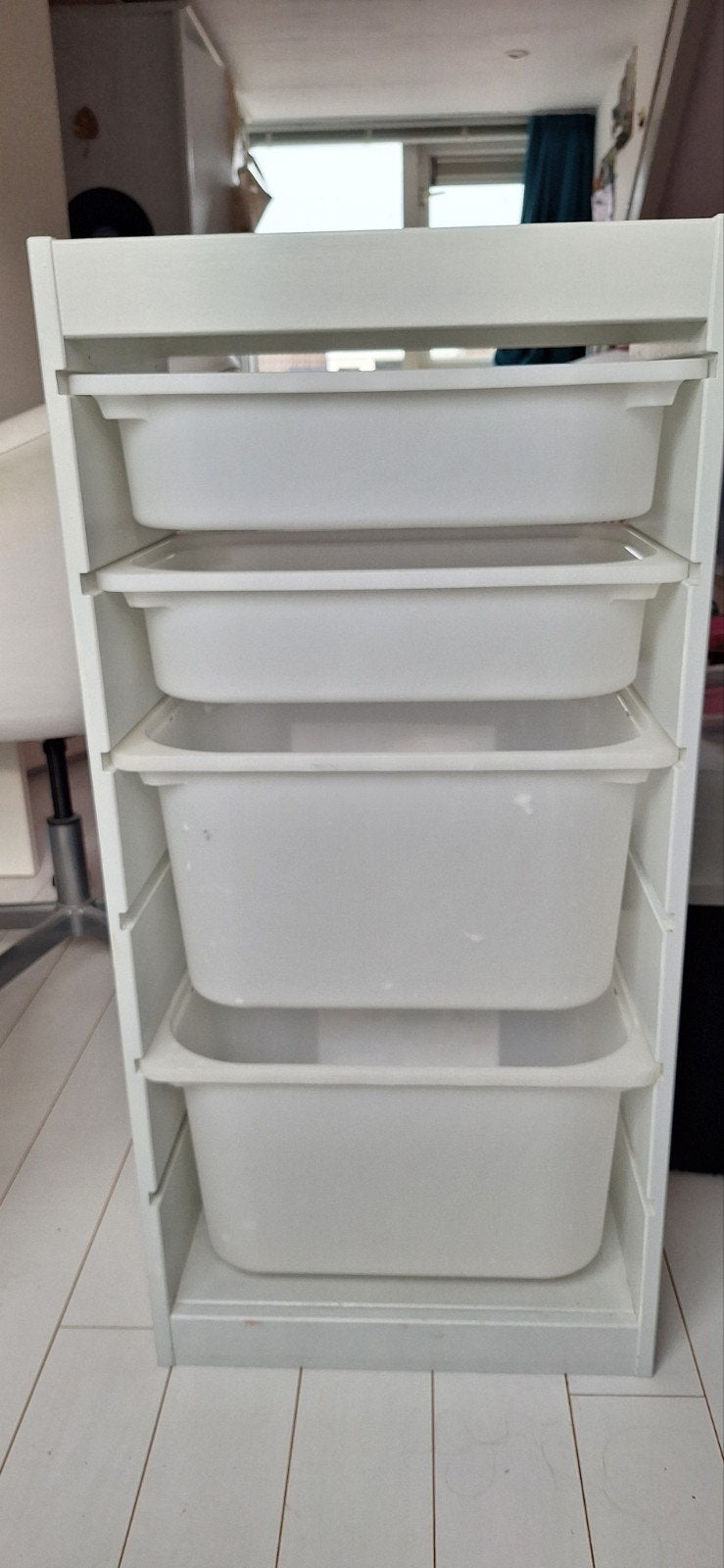 trofast licht grijs met 2 grote en 2 kleine witte bakken., Kinderen en Baby's, Ophalen, Gebruikt, Minder dan 50 cm, 90 tot 105 cm