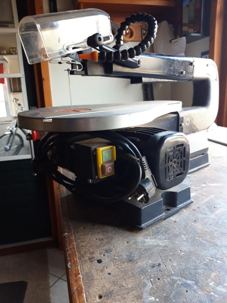 Figuurzaagmachine - Ideaal voor Fijn Zaagwerk, Doe-het-zelf en Verbouw, Ophalen, Gebruikt, 600 tot 1200 watt, 30 tot 70 mm