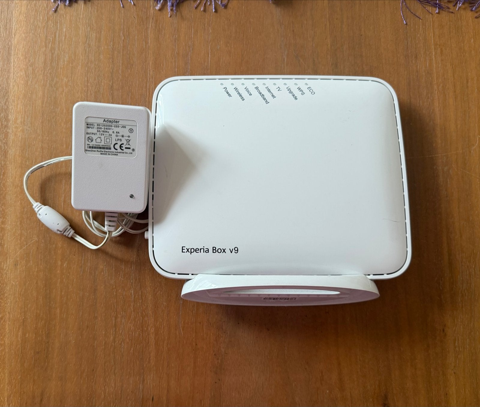 KPN Experia Box v9 Modem Router, Computers en Software, Routers en Modems, Ophalen, Gebruikt, Router met modem