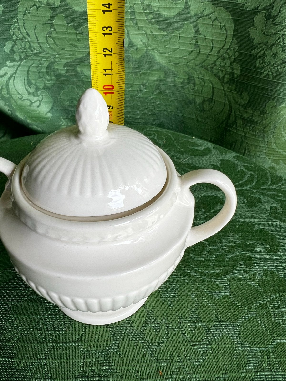 Wedgwood Edme Suikerpot - Klassiek en Elegant, Ophalen of Verzenden, Zo goed als nieuw, Aardewerk, Overige typen
