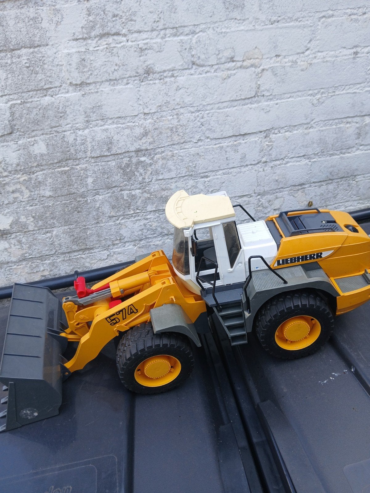 Grote Liebherr bulldozer van Bruder, opknapper, Kinderen en Baby's, Speelgoed | Speelgoedvoertuigen, Ophalen, Gebruikt