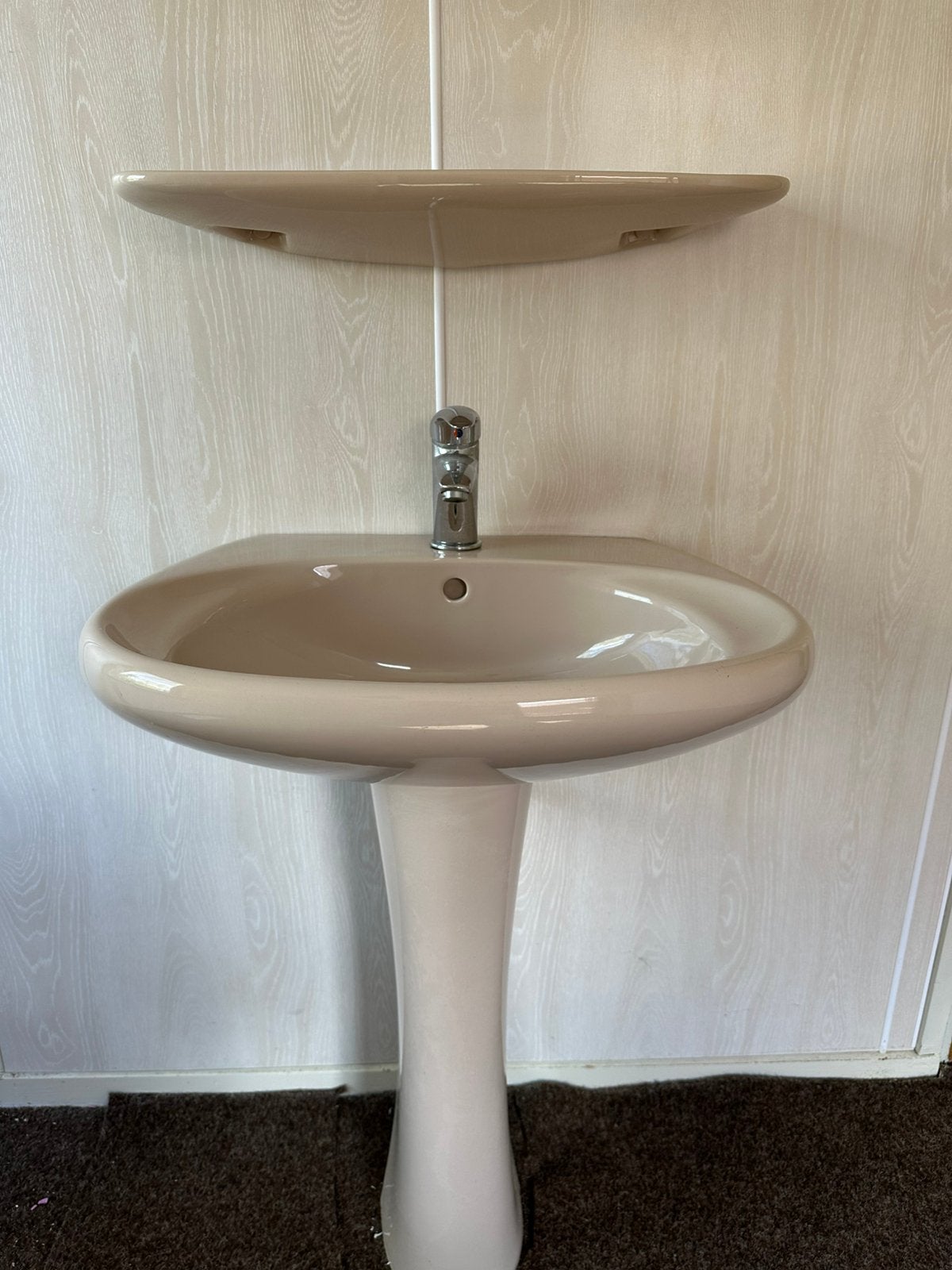 Duravit wastafel met zuil pergamon, Ophalen, 50 tot 100 cm, Zo goed als nieuw, Minder dan 100 cm