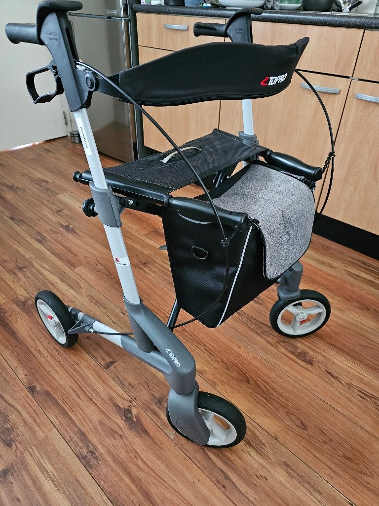 Topro Troja 5G rollator Medium, Ophalen, Lichtgewicht, Zo goed als nieuw