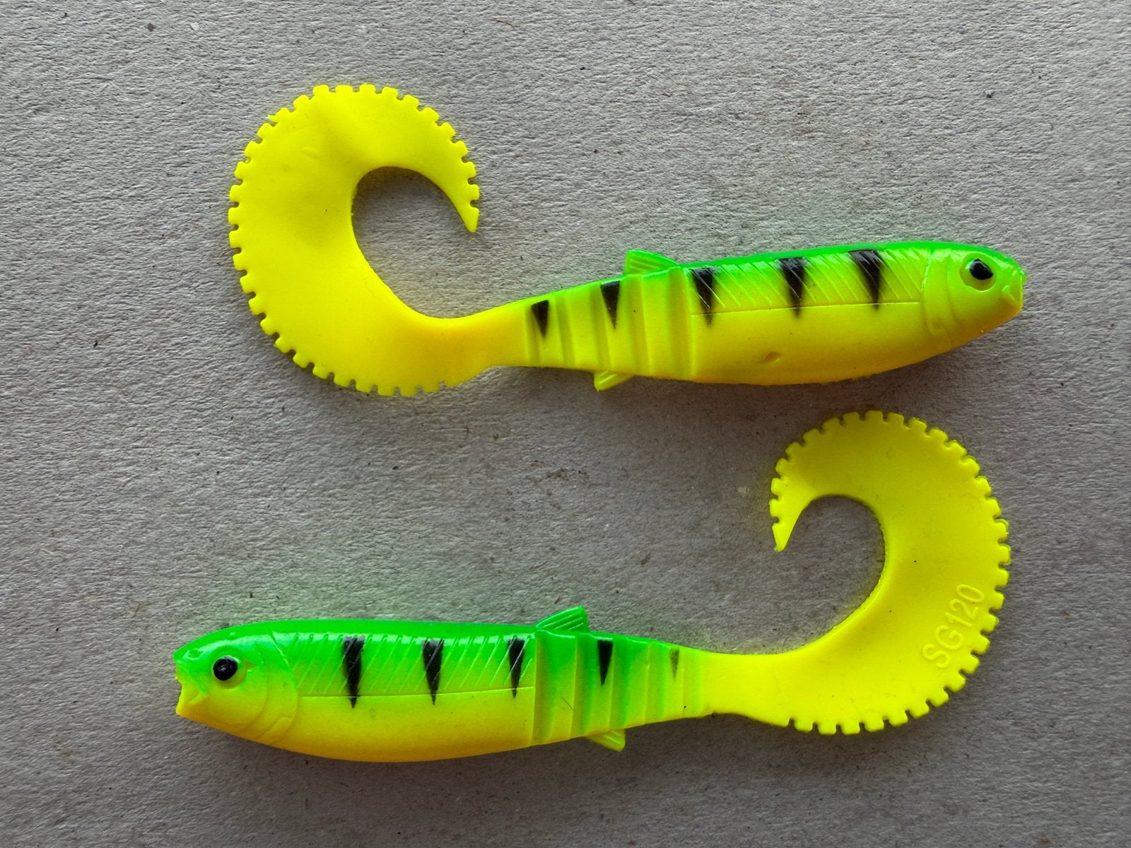 2x SG120 softbait curly tail 12 cm groen/geel, Ophalen of Verzenden, Nieuw, Overige typen