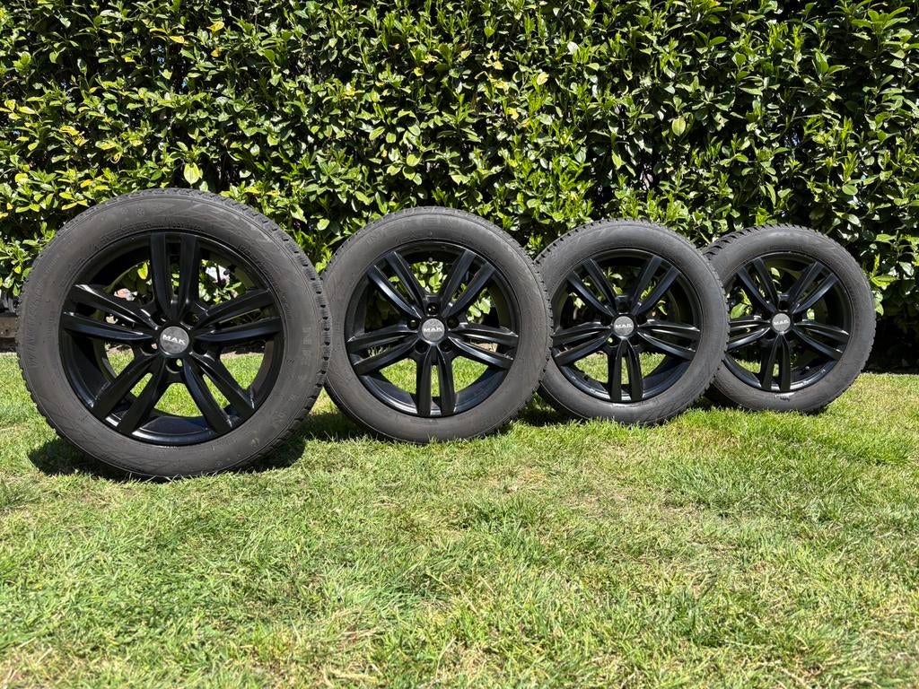15 inch zwarte velgen met winterbanden 5x100, Auto-onderdelen, Banden en Velgen, Ophalen, 15 inch, Banden en Velgen, 185 mm