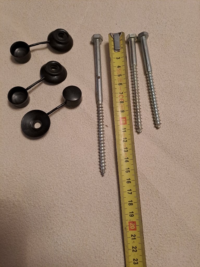 te koop partij  plaat bouten  met doppen   en  pijp beugels, Ophalen of Verzenden, Nieuw, 50 tot 100 mm, Bouten of Moeren