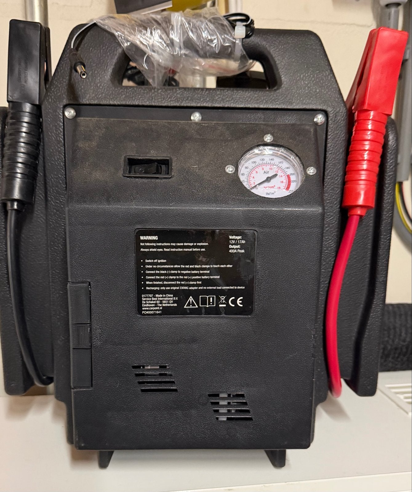 Carpoint Jumpstarter en Compressor 12V 17Ah, Auto diversen, Ophalen, Gebruikt