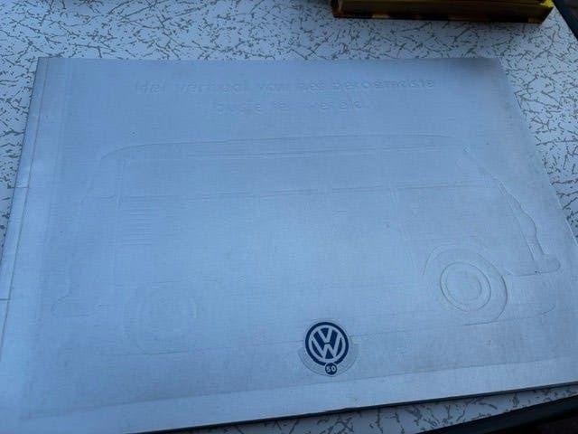 VW: Het verhaal van het beroemdste busje ter wereld, Ophalen of Verzenden, Gelezen, Volkswagen
